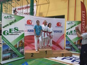 received_2143707132415735_copy