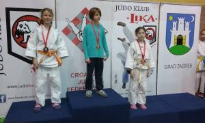 15267980_1318451574885974_659357967462177378_n